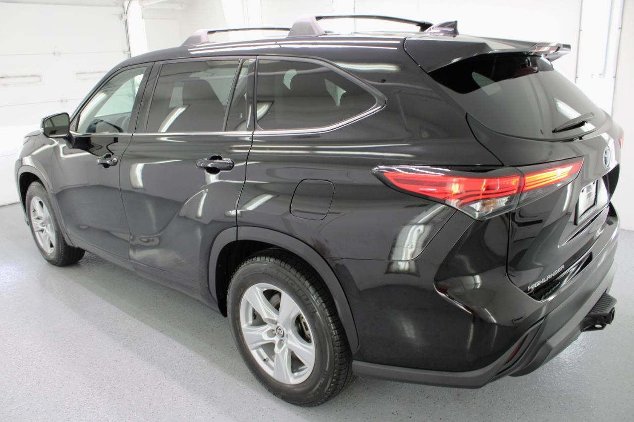 Toyota Highlander L FWD (Natl) 2021