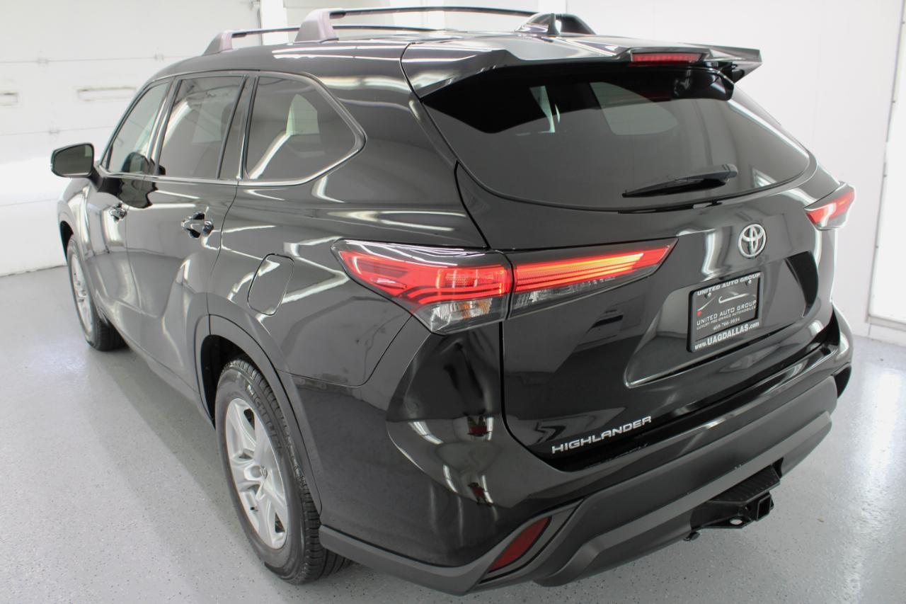 Toyota Highlander L FWD (Natl) 2021