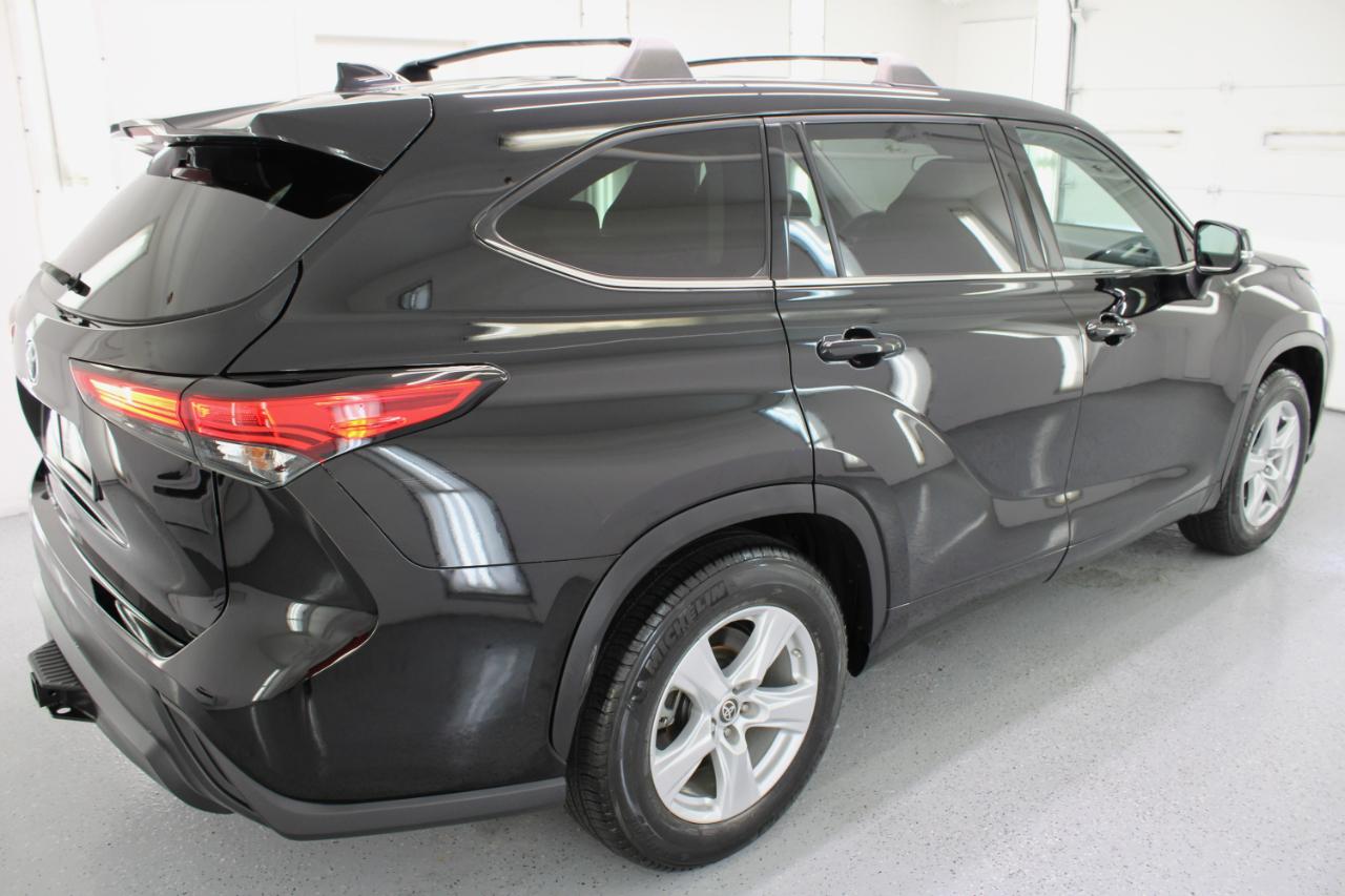 Toyota Highlander L FWD (Natl) 2021