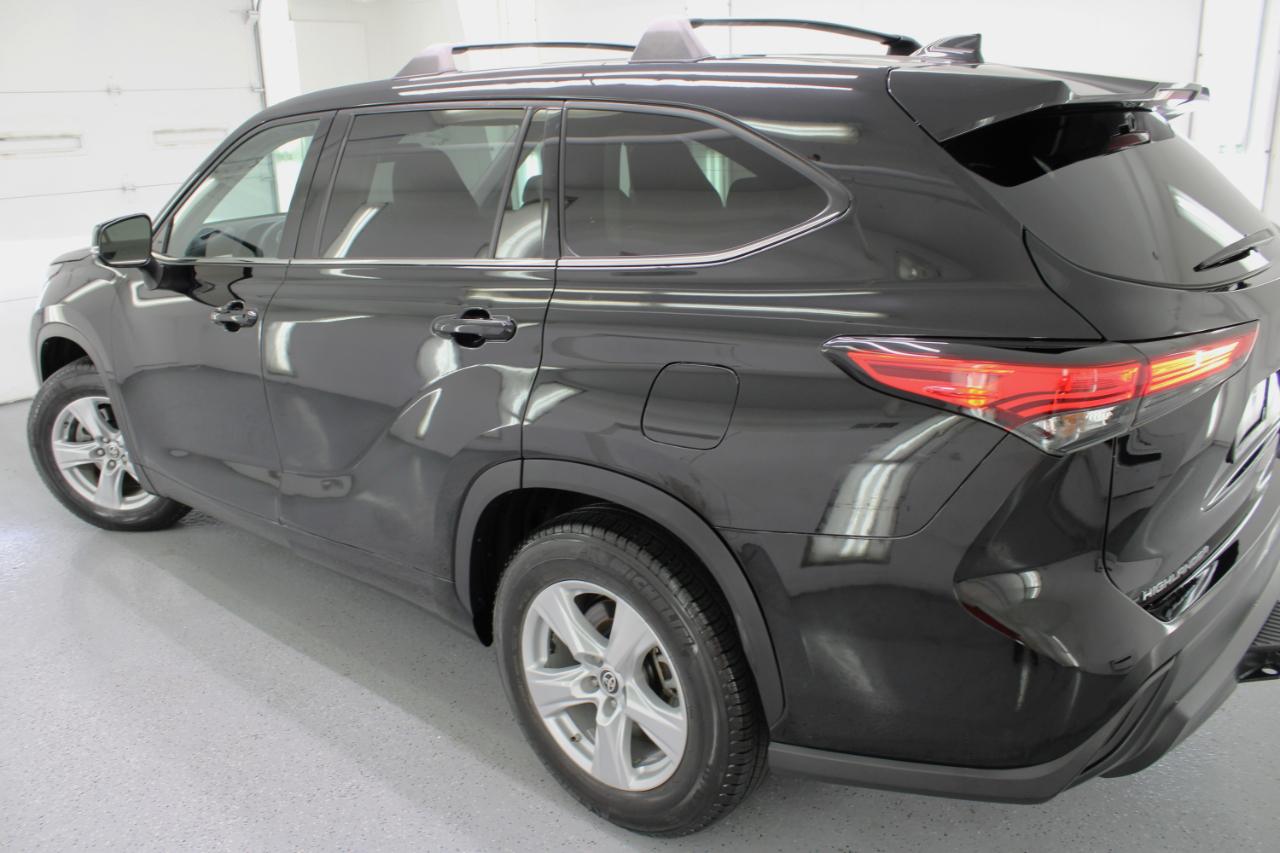 Toyota Highlander L FWD (Natl) 2021