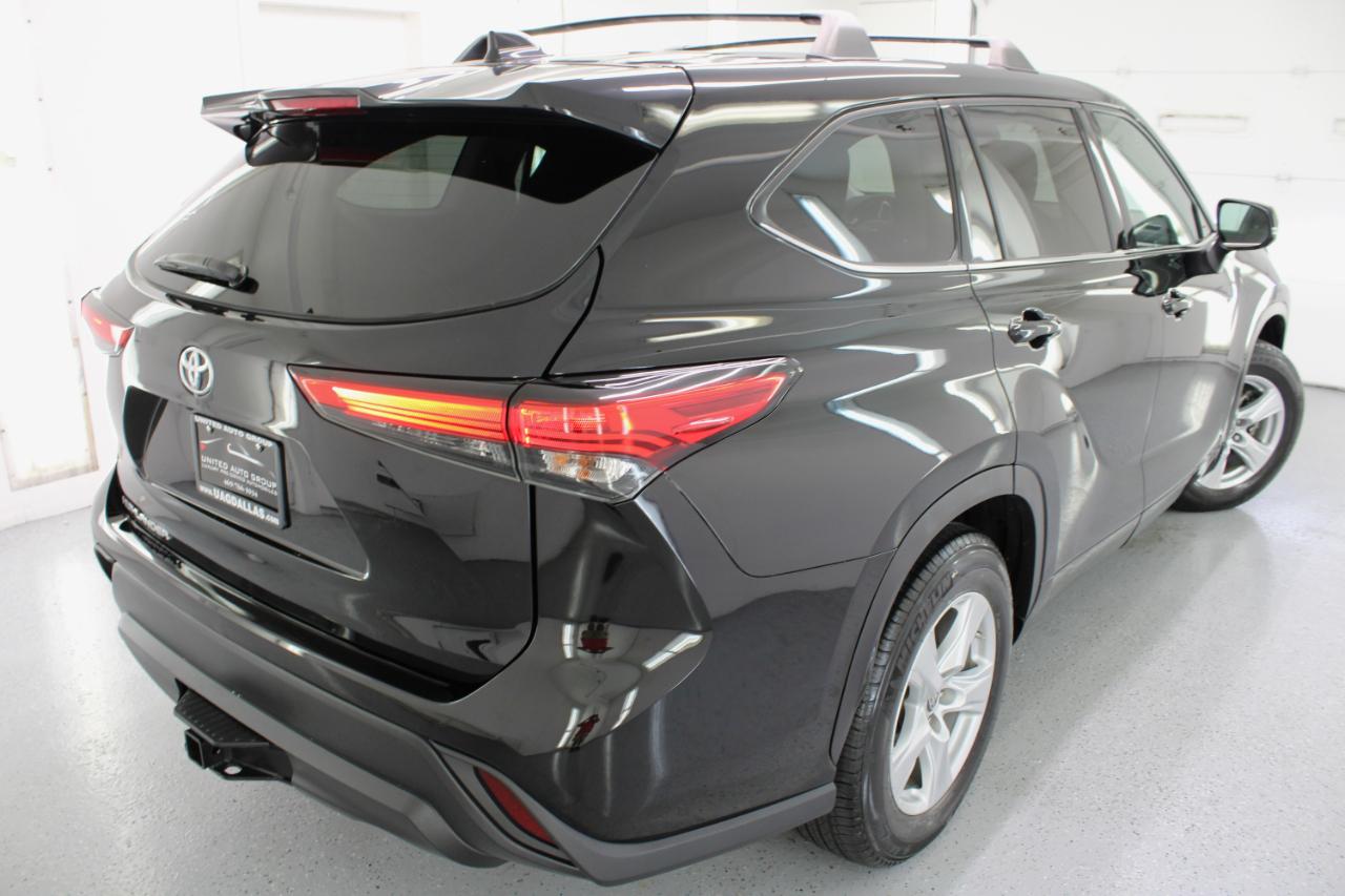 Toyota Highlander L FWD (Natl) 2021