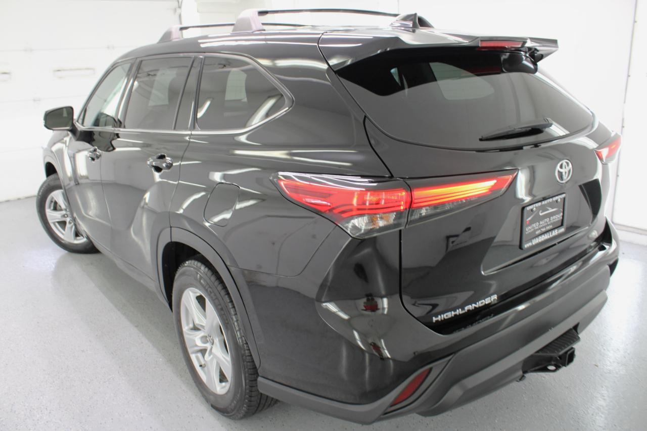 Toyota Highlander L FWD (Natl) 2021