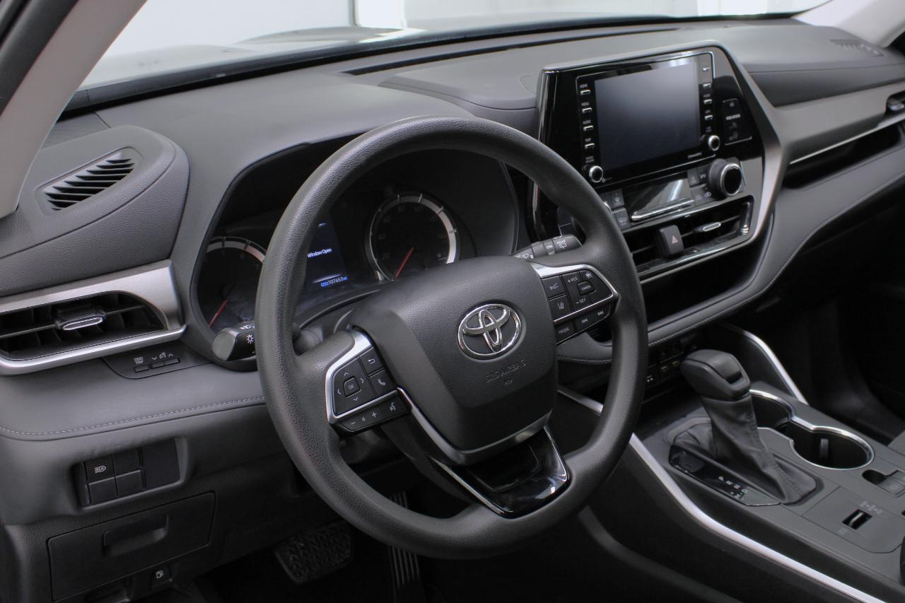 Toyota Highlander L FWD (Natl) 2021