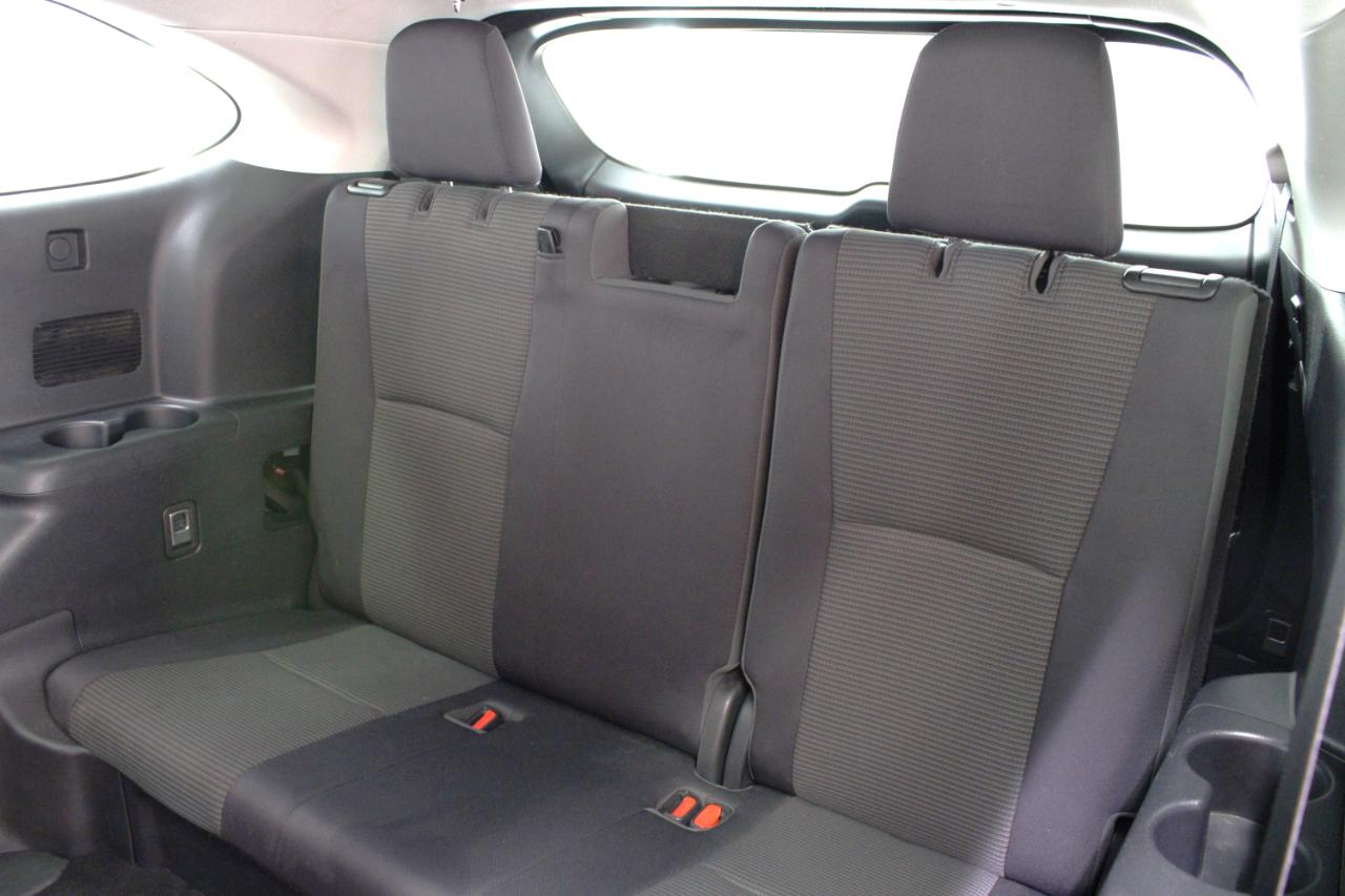Toyota Highlander L FWD (Natl) 2021