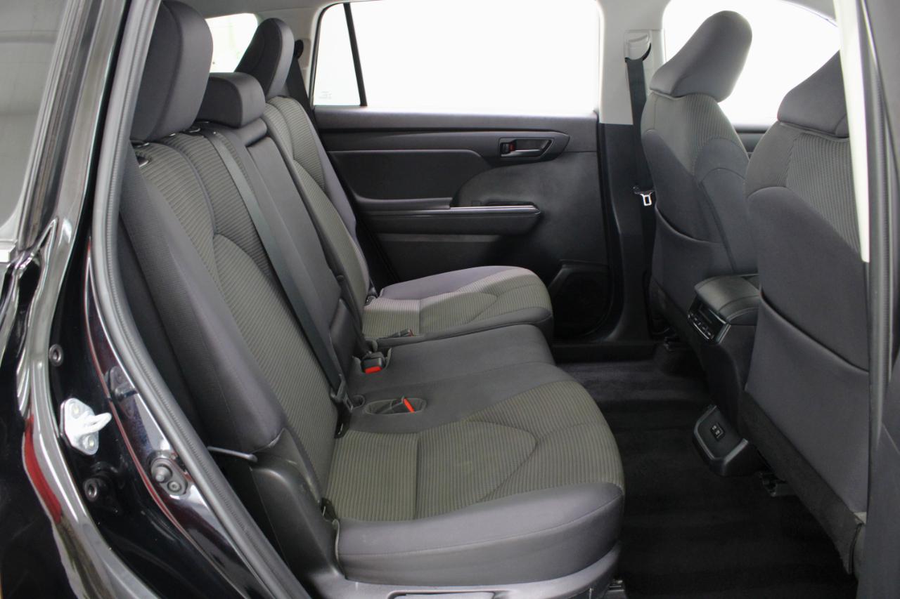 Toyota Highlander L FWD (Natl) 2021