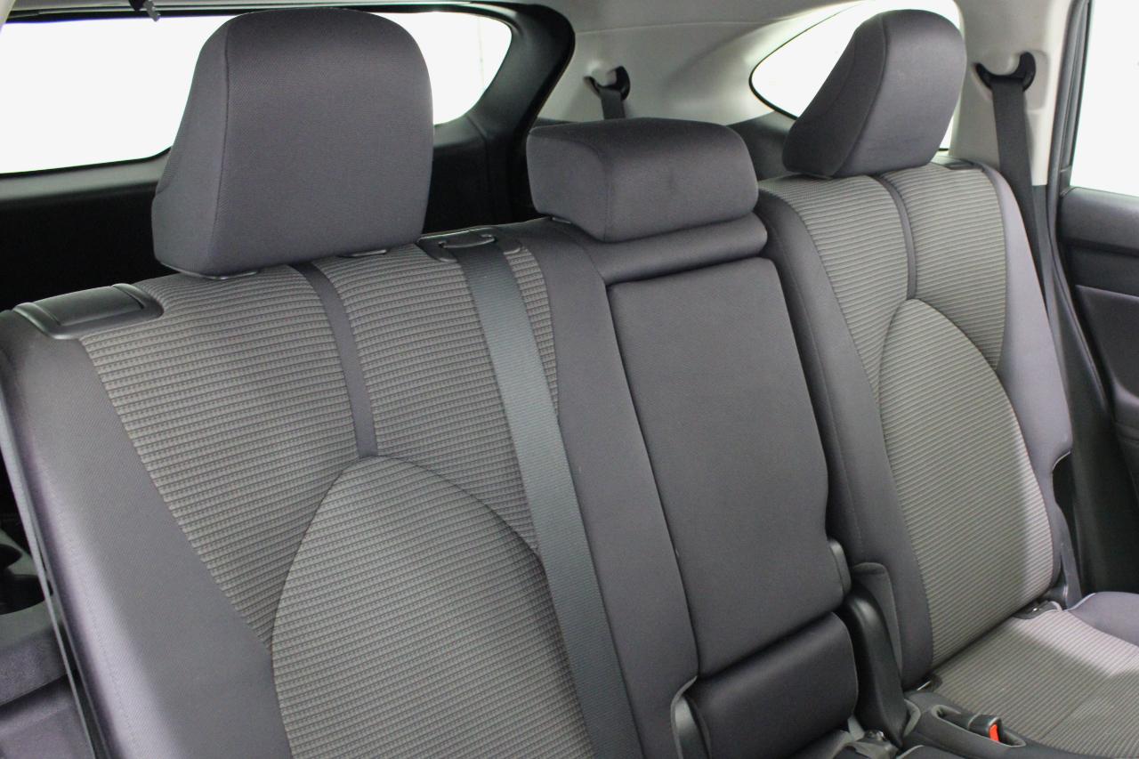 Toyota Highlander L FWD (Natl) 2021