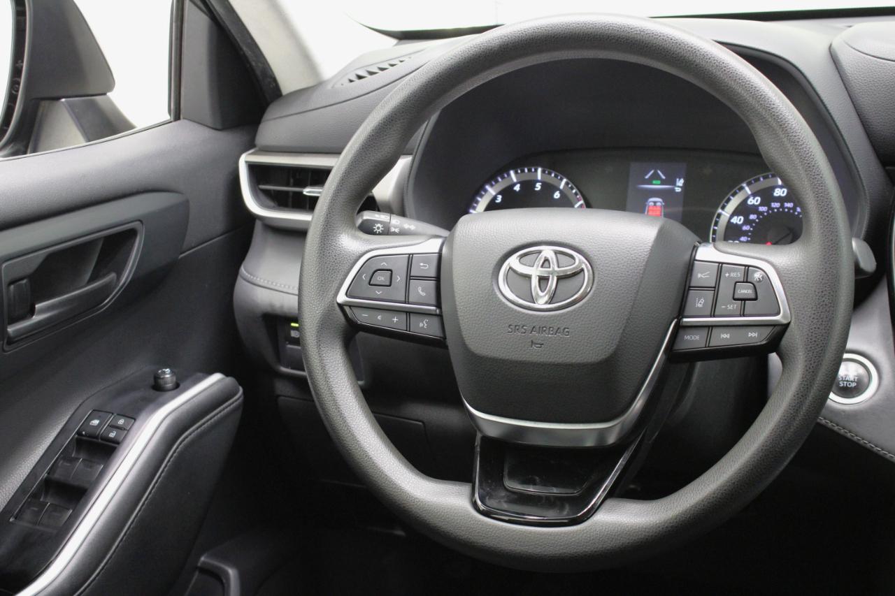 Toyota Highlander L FWD (Natl) 2021
