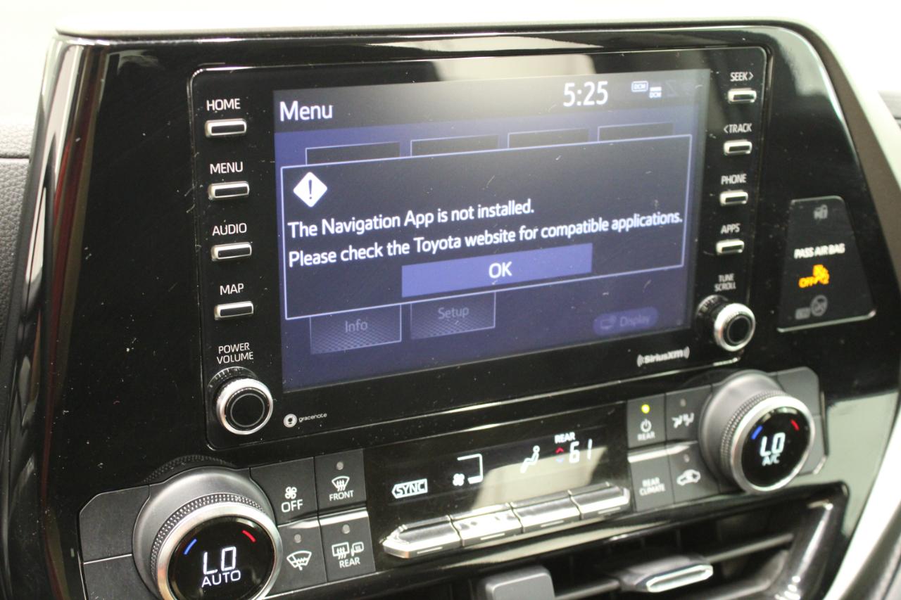 Toyota Highlander L FWD (Natl) 2021