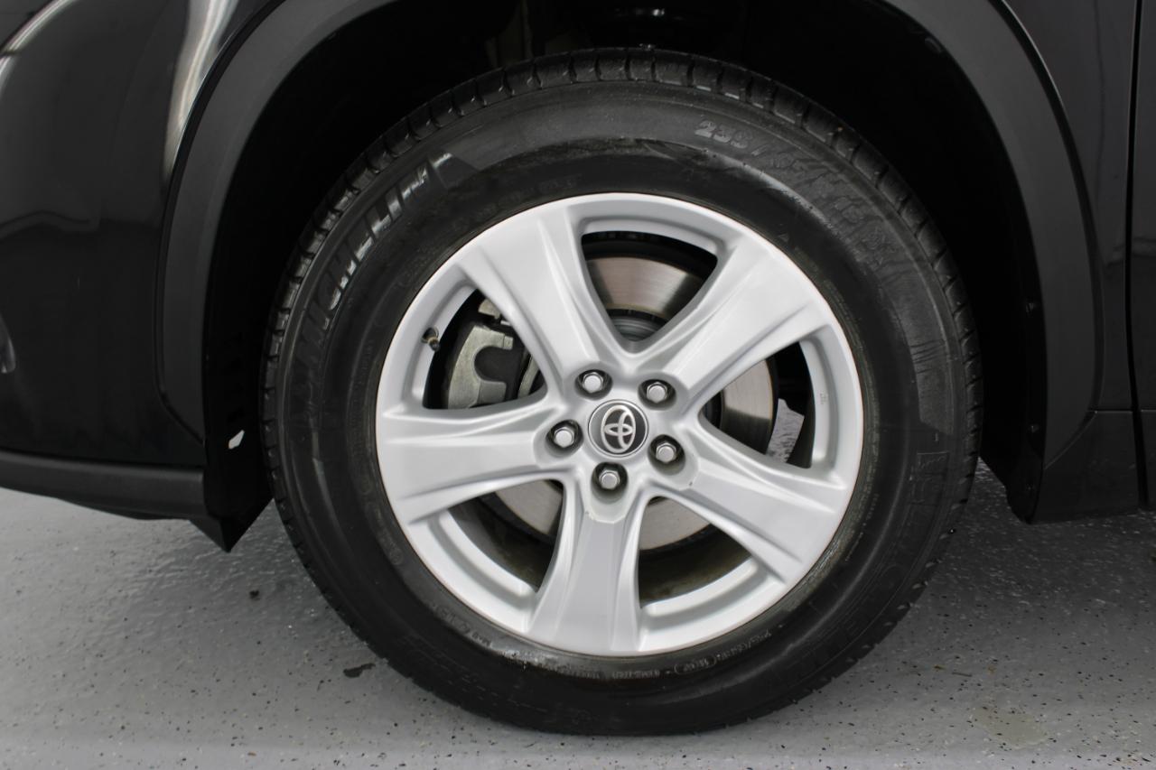 Toyota Highlander L FWD (Natl) 2021