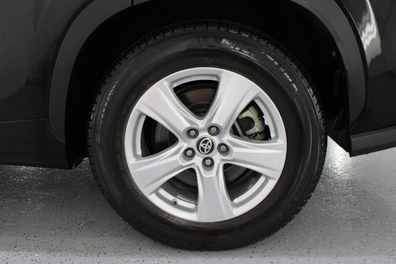 Toyota Highlander L FWD (Natl) 2021