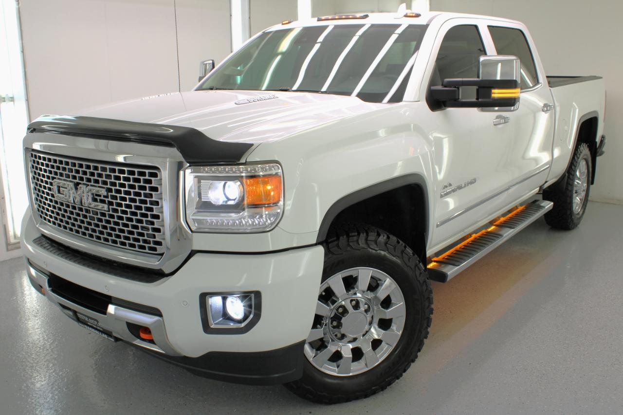 GMC Sierra 2500HD 4WD Crew Cab 153.7" Denali 2016