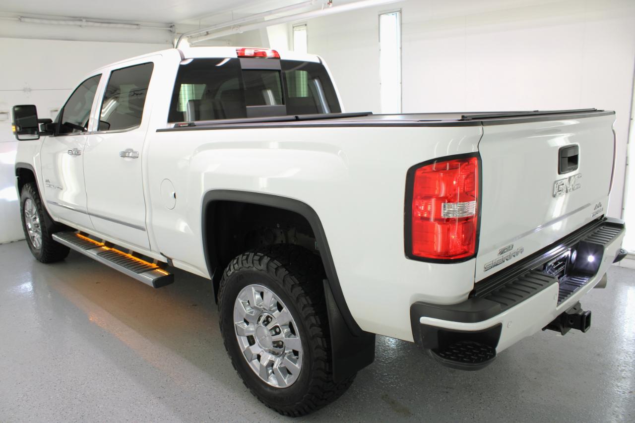 GMC Sierra 2500HD 4WD Crew Cab 153.7" Denali 2016