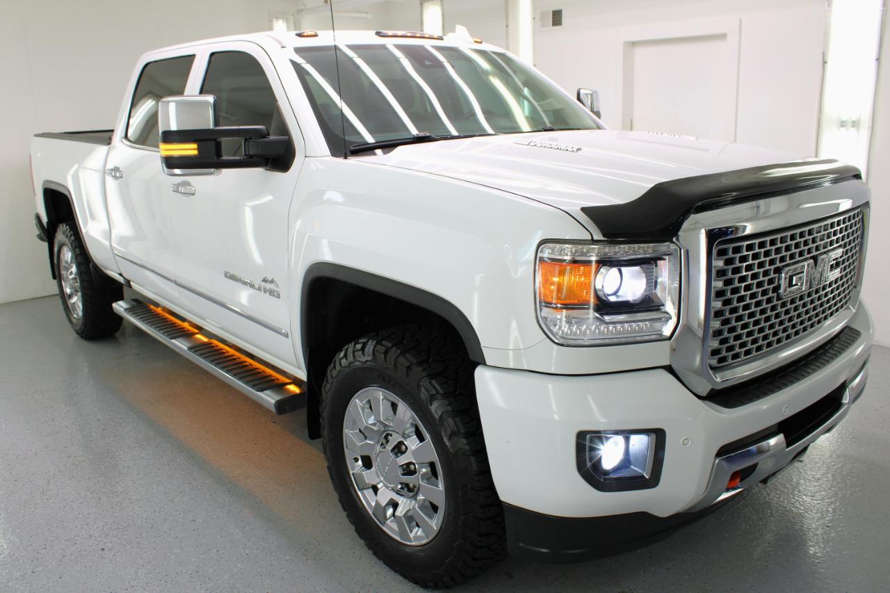 GMC Sierra 2500HD 4WD Crew Cab 153.7" Denali 2016