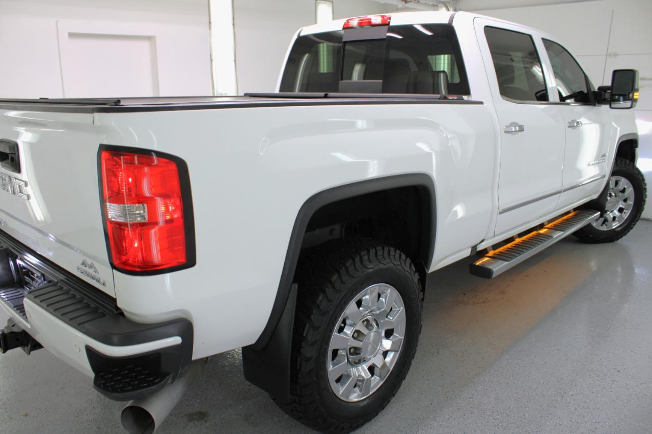 GMC Sierra 2500HD 4WD Crew Cab 153.7" Denali 2016