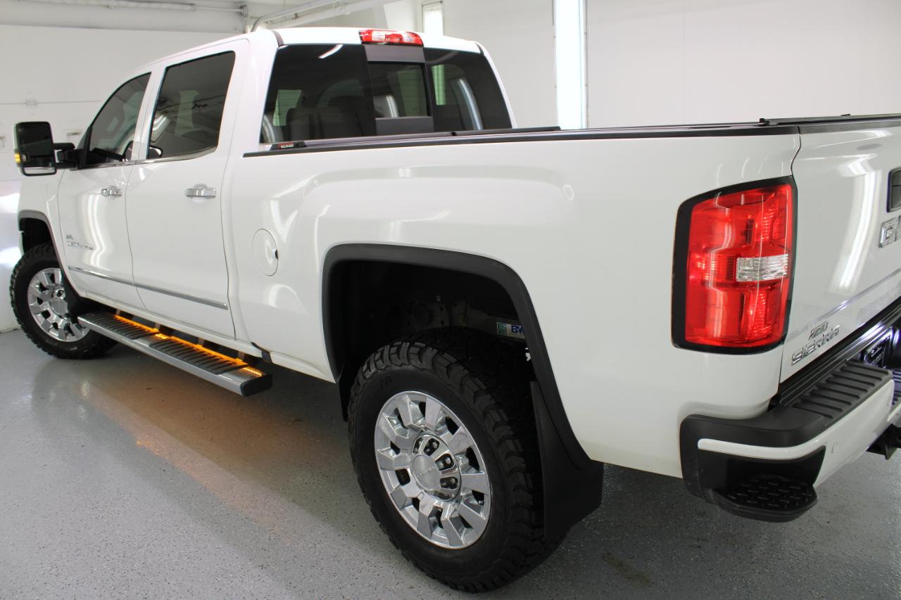 GMC Sierra 2500HD 4WD Crew Cab 153.7" Denali 2016