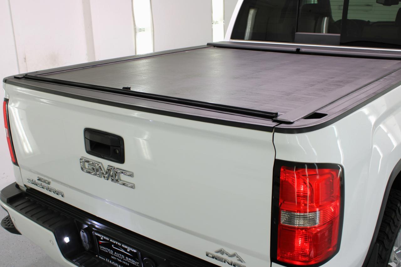 GMC Sierra 2500HD 4WD Crew Cab 153.7" Denali 2016