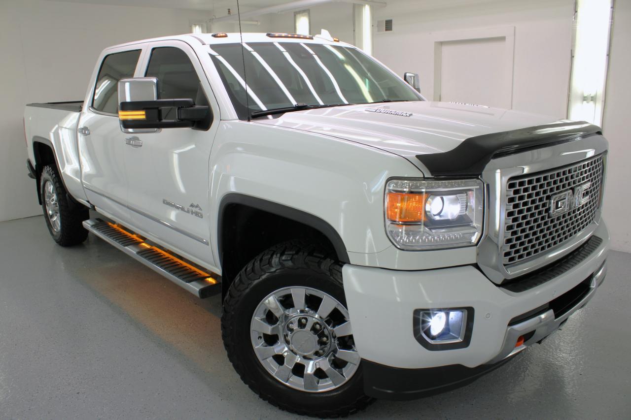 GMC Sierra 2500HD 4WD Crew Cab 153.7" Denali 2016