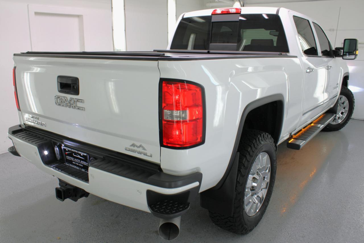 GMC Sierra 2500HD 4WD Crew Cab 153.7" Denali 2016