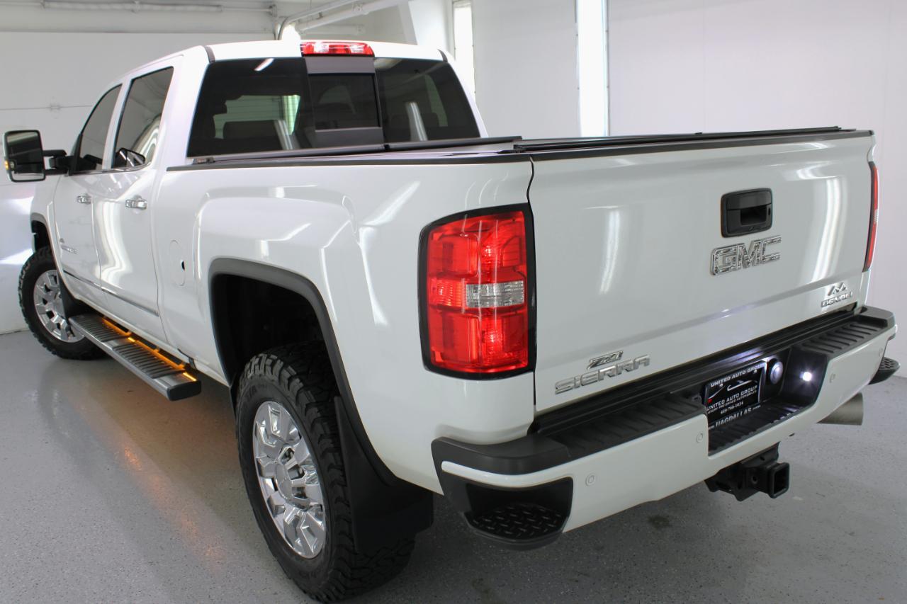 GMC Sierra 2500HD 4WD Crew Cab 153.7" Denali 2016