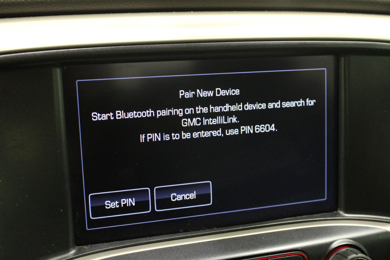 GMC Sierra 2500HD 4WD Crew Cab 153.7" Denali 2016
