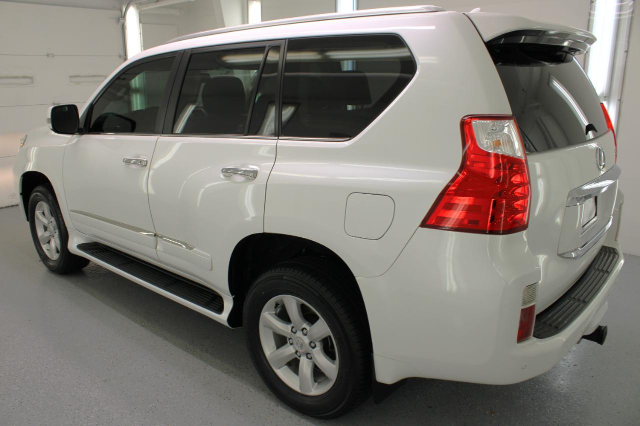 Lexus GX 460 4WD 4dr Premium 2012