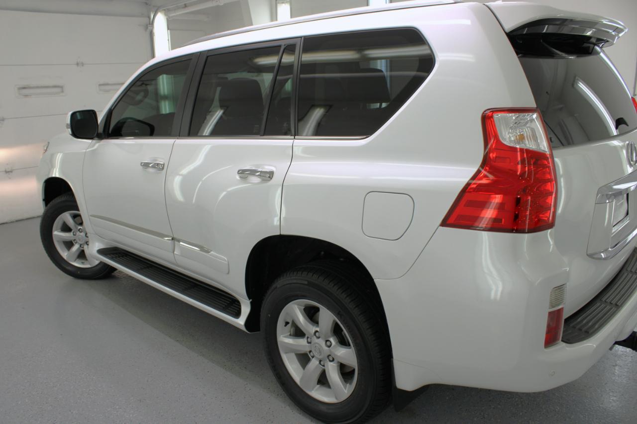 Lexus GX 460 4WD 4dr Premium 2012