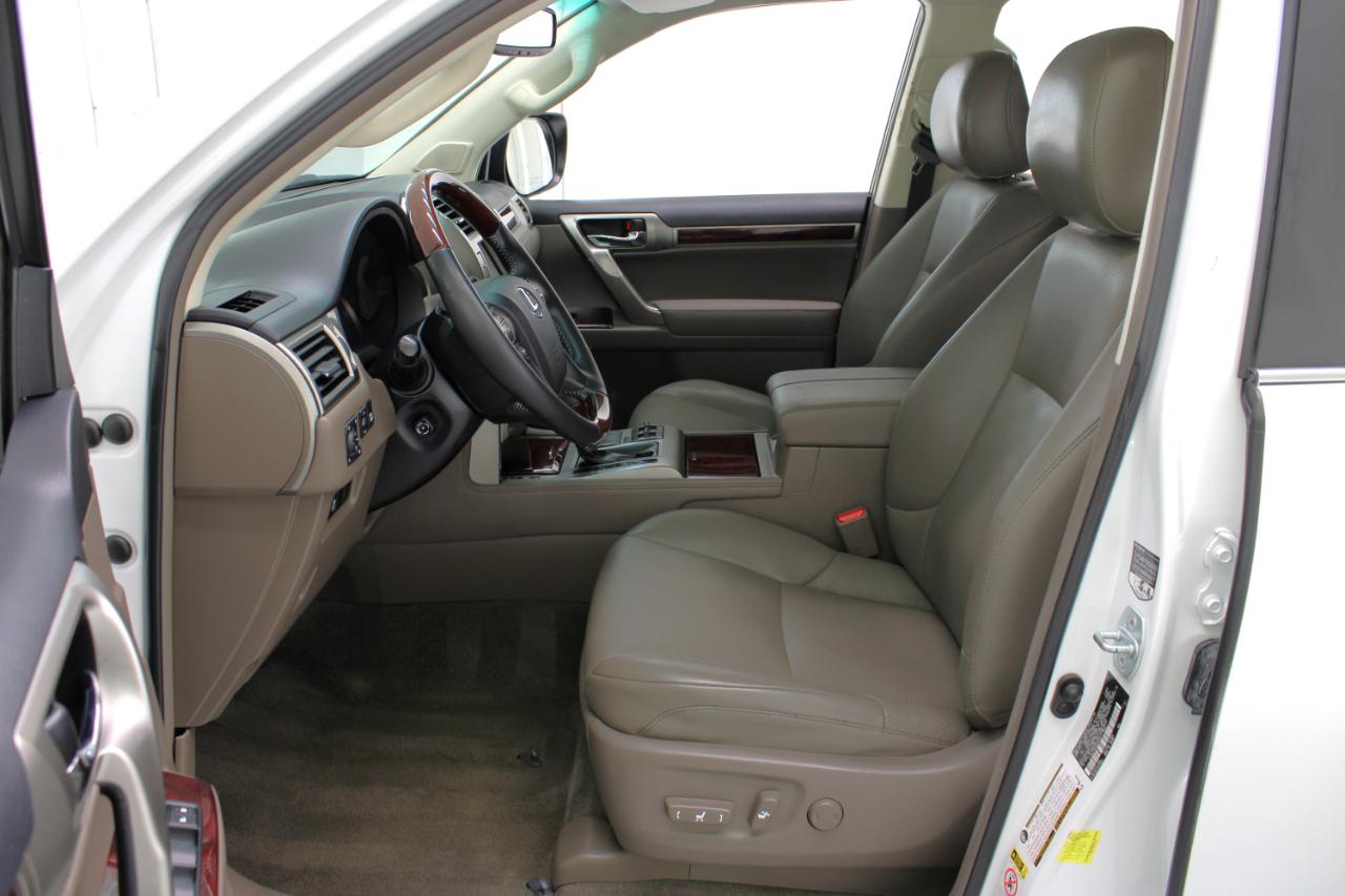 Lexus GX 460 4WD 4dr Premium 2012