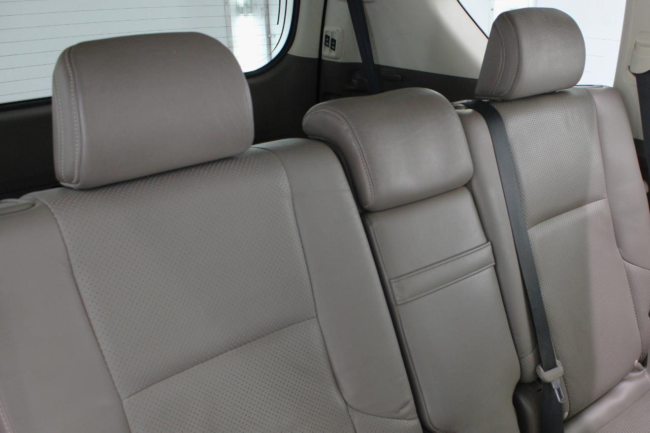 Lexus GX 460 4WD 4dr Premium 2012