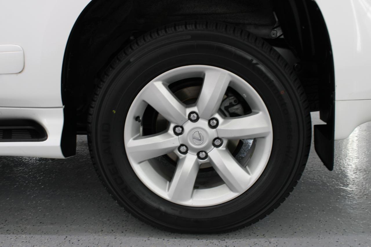 Lexus GX 460 4WD 4dr Premium 2012