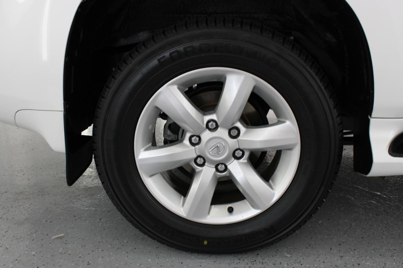 Lexus GX 460 4WD 4dr Premium 2012