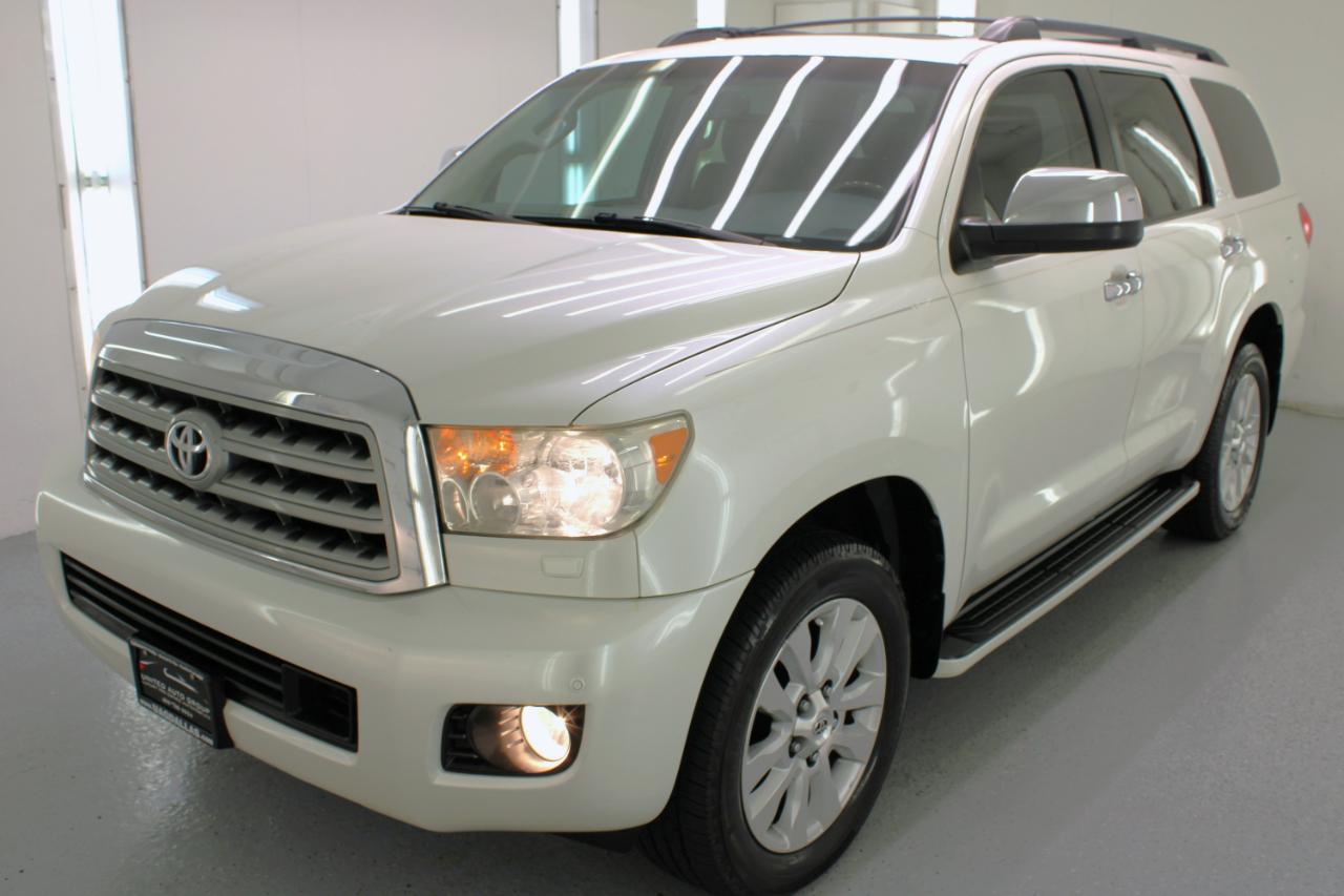 Toyota Sequoia 4WD 5.7L FFV Platinum (Natl) 2012