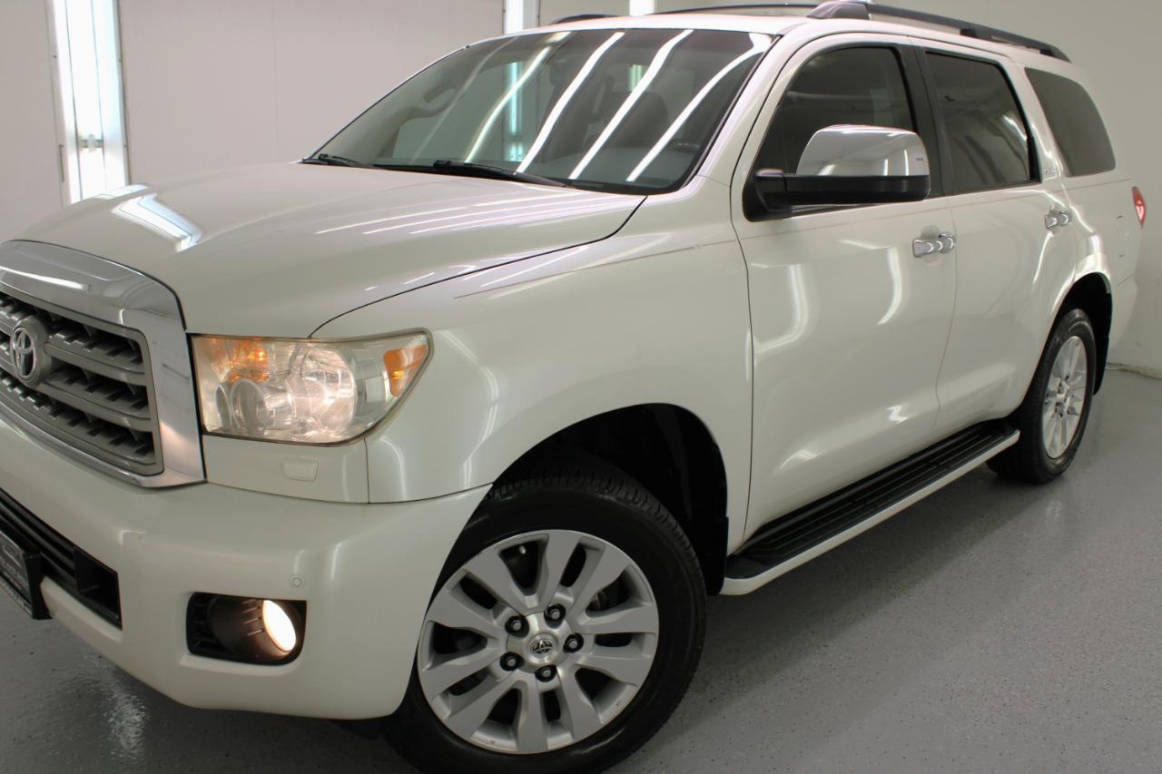 Toyota Sequoia 4WD 5.7L FFV Platinum (Natl) 2012