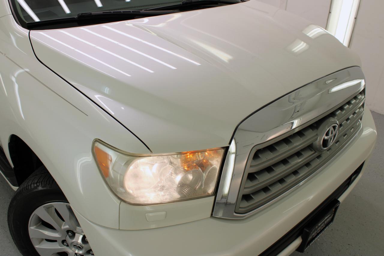 Toyota Sequoia 4WD 5.7L FFV Platinum (Natl) 2012