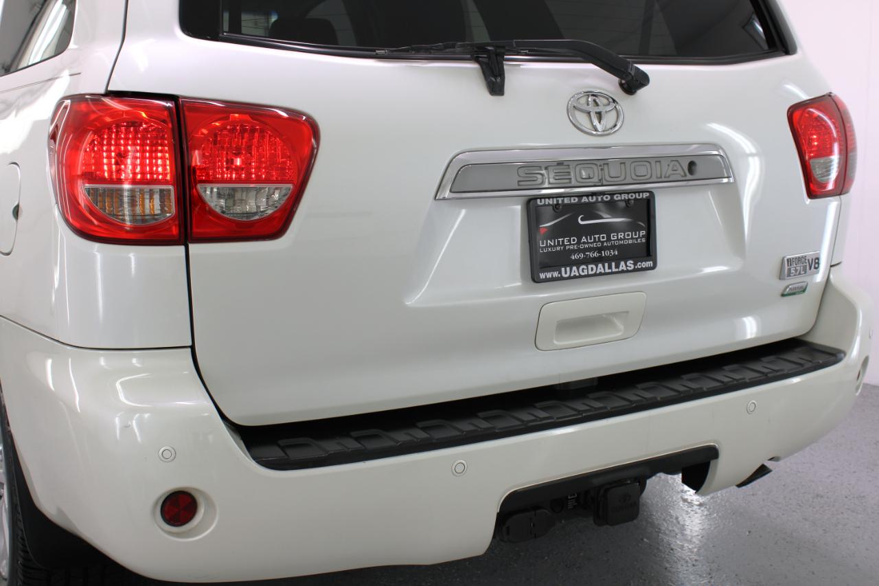Toyota Sequoia 4WD 5.7L FFV Platinum (Natl) 2012