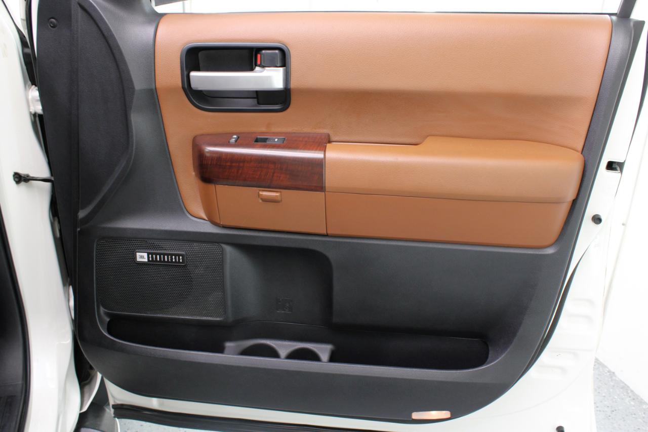 Toyota Sequoia 4WD 5.7L FFV Platinum (Natl) 2012