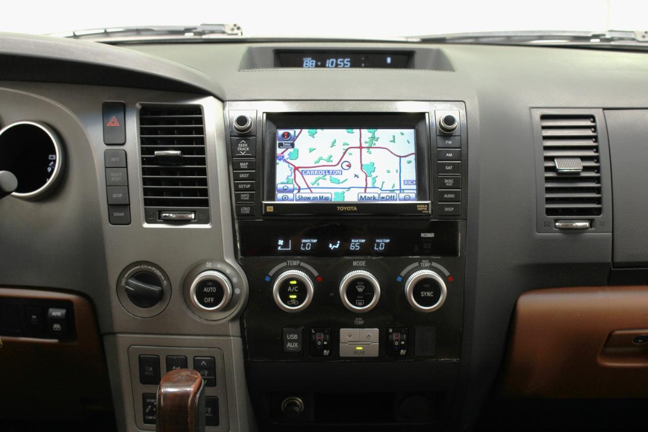 Toyota Sequoia 4WD 5.7L FFV Platinum (Natl) 2012