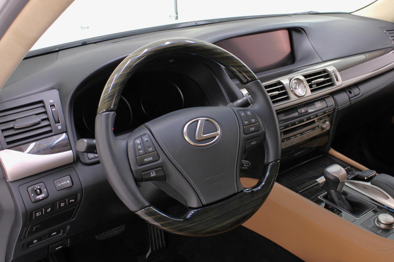 Lexus LS LS 460 RWD 2017