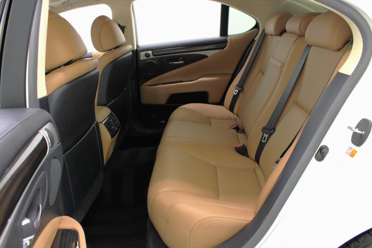 Lexus LS LS 460 RWD 2017