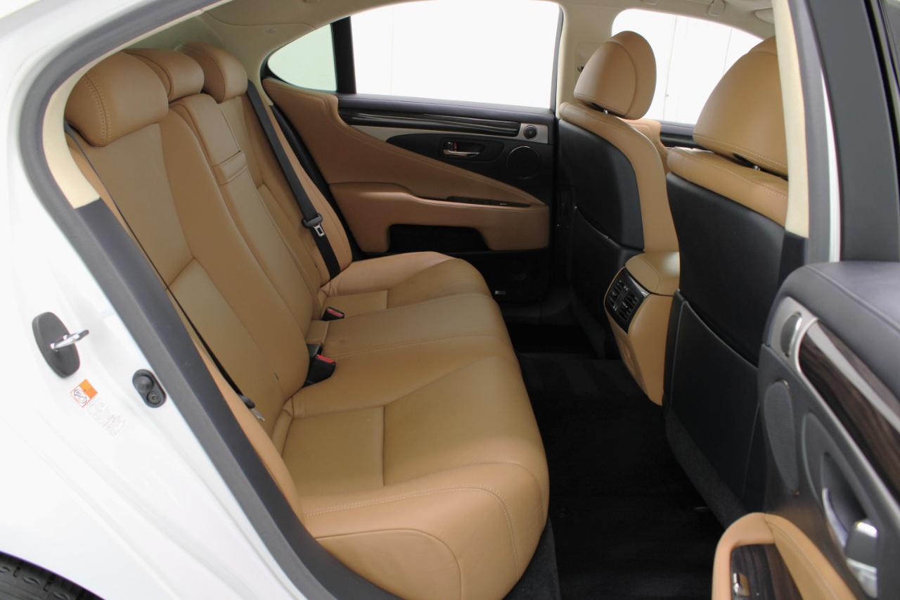 Lexus LS LS 460 RWD 2017