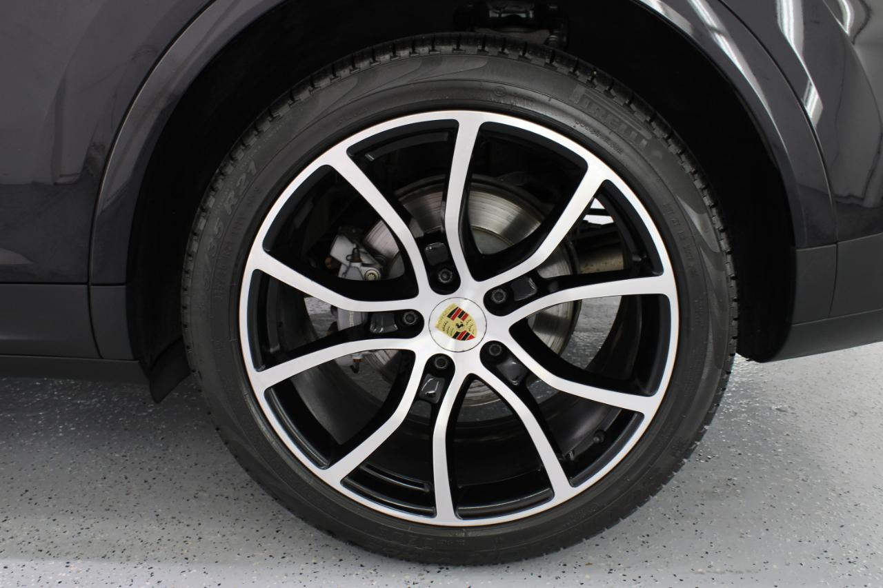 Porsche Cayenne AWD 2019
