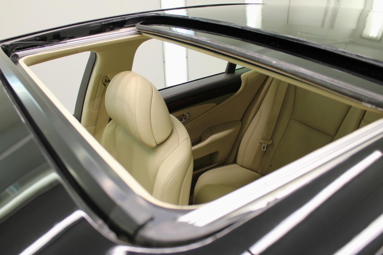 Lexus LS 460 4dr Sdn 2017