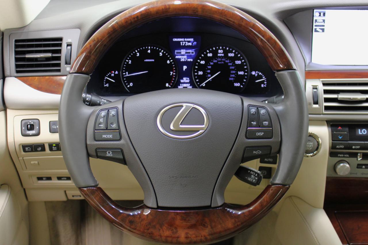 Lexus LS 460 4dr Sdn 2017