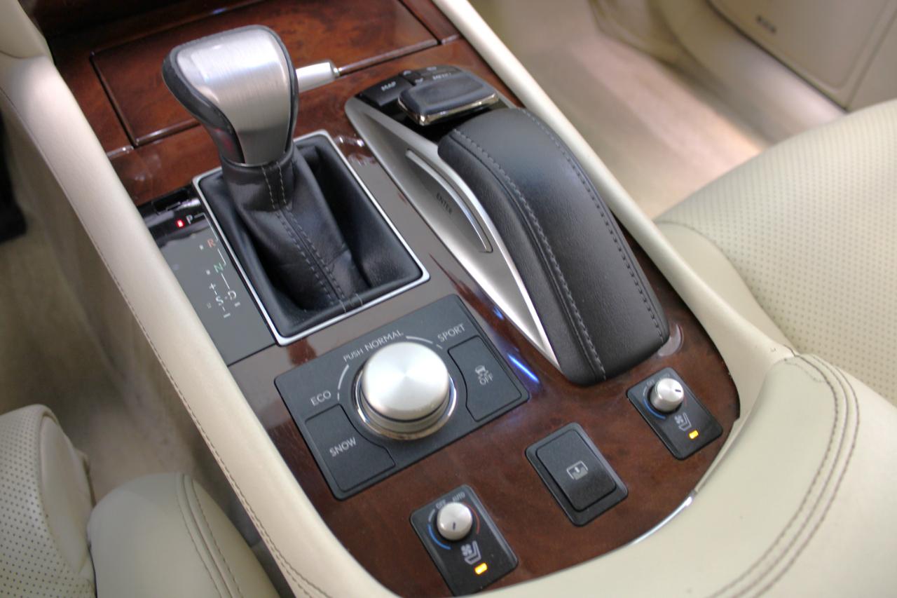 Lexus LS 460 4dr Sdn 2017