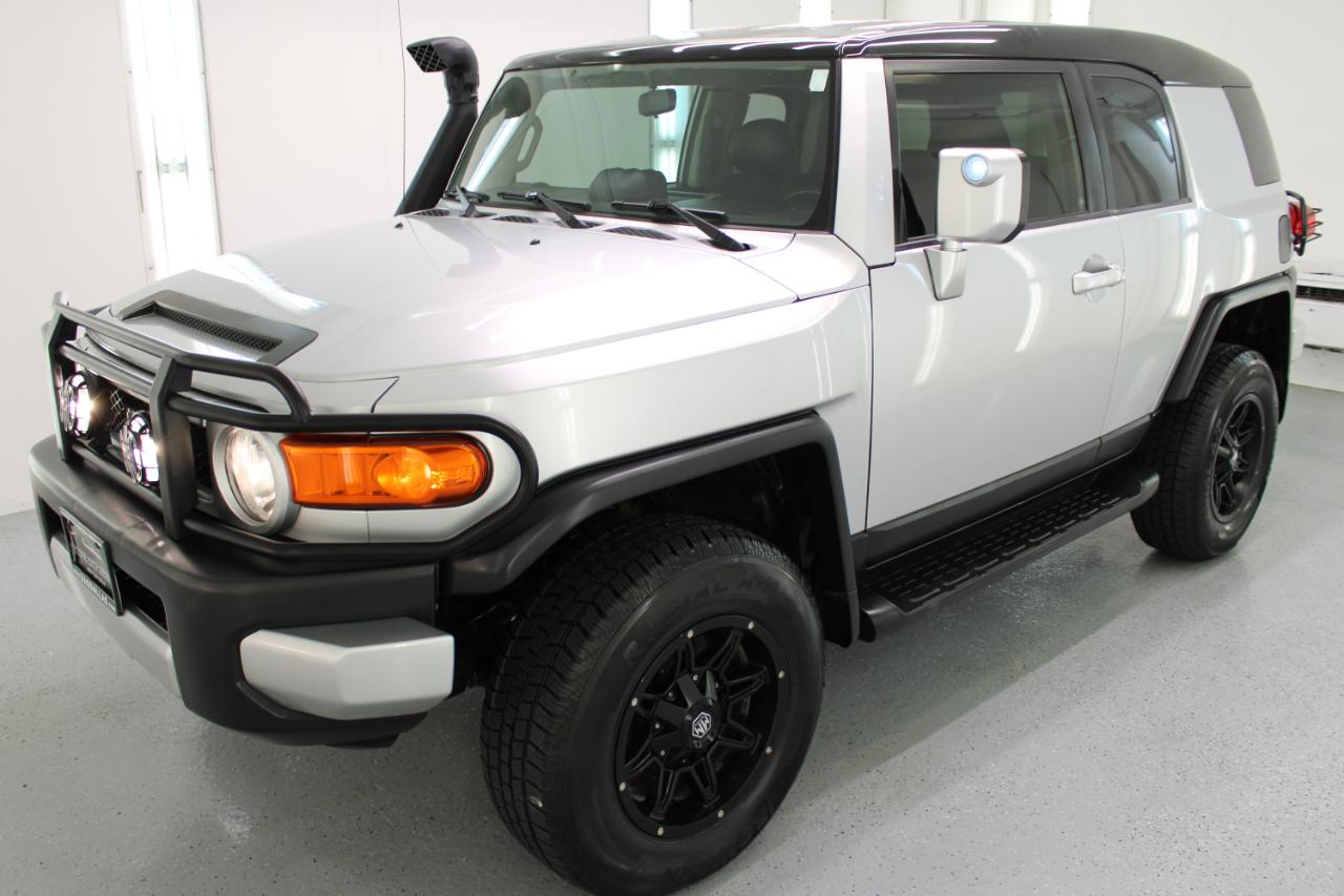 Toyota FJ Cruiser RWD 4dr Auto (Natl) 2008