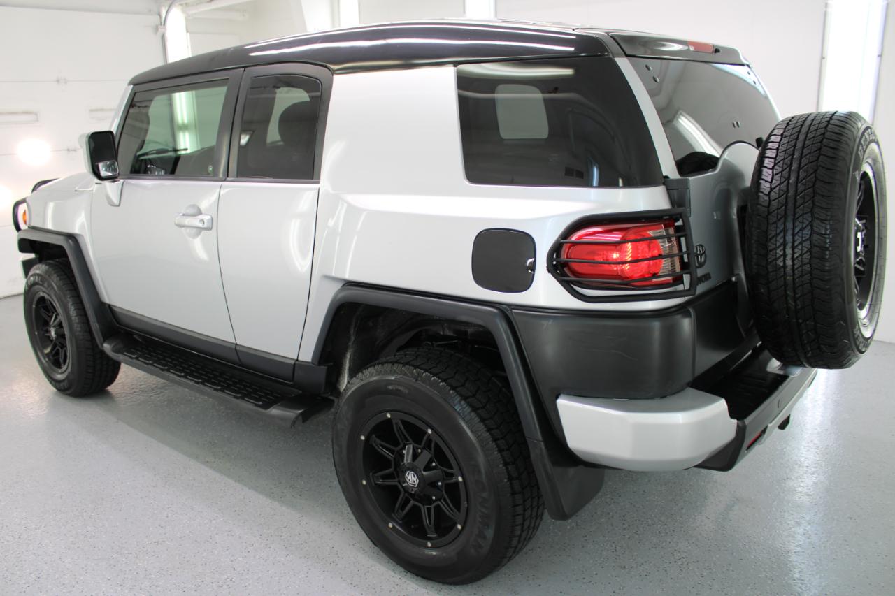 Toyota FJ Cruiser RWD 4dr Auto (Natl) 2008