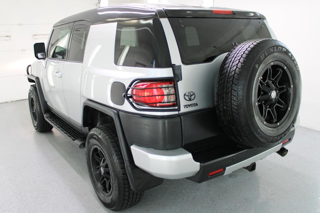 Toyota FJ Cruiser RWD 4dr Auto (Natl) 2008