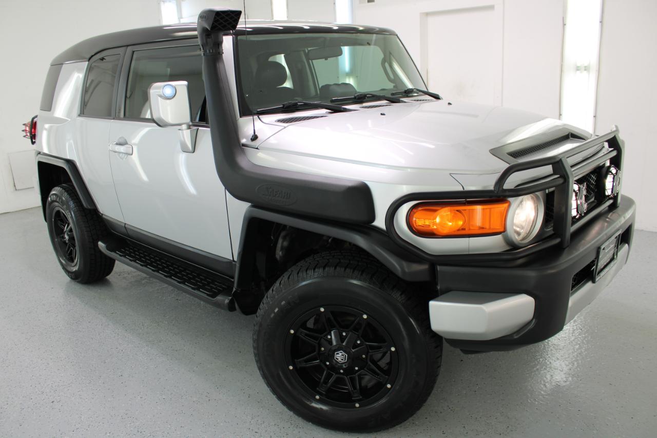 Toyota FJ Cruiser RWD 4dr Auto (Natl) 2008