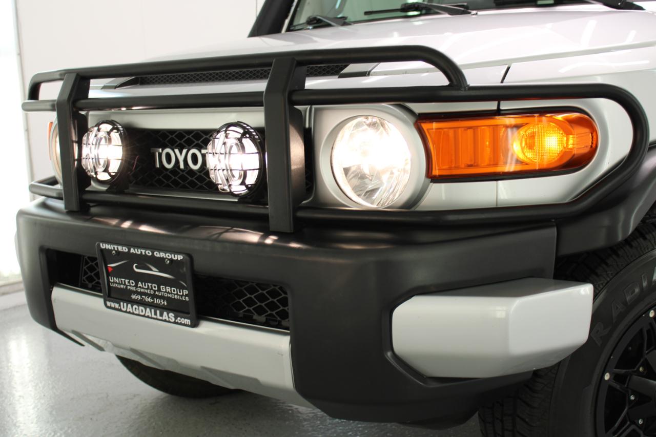 Toyota FJ Cruiser RWD 4dr Auto (Natl) 2008