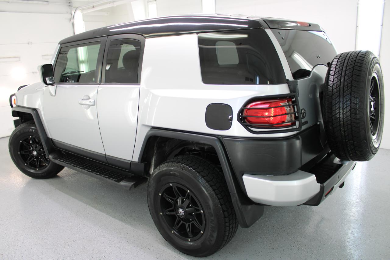 Toyota FJ Cruiser RWD 4dr Auto (Natl) 2008