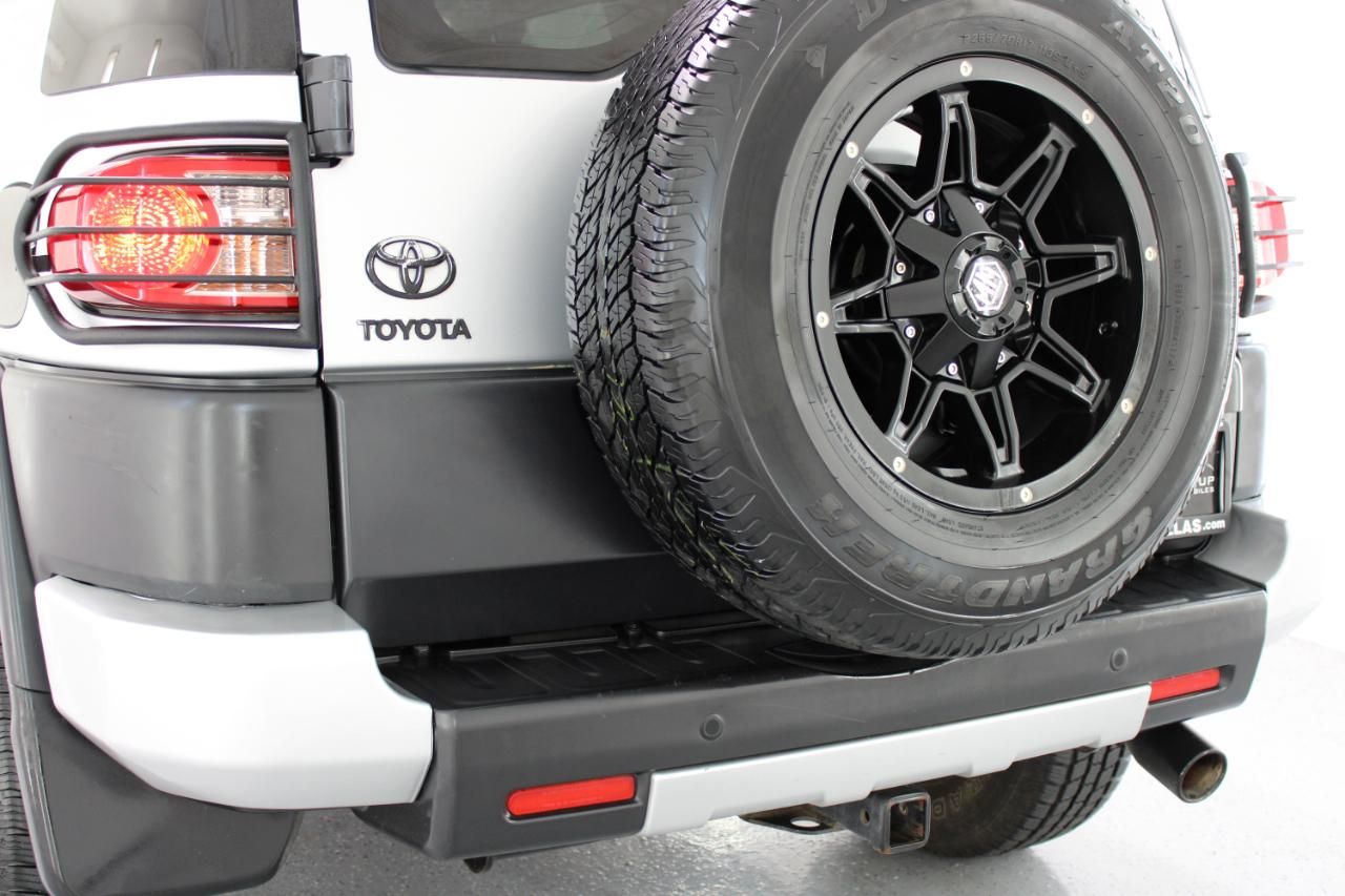 Toyota FJ Cruiser RWD 4dr Auto (Natl) 2008